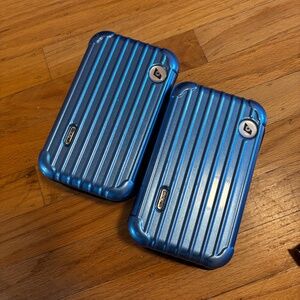 Rimowa x EVA Air Laurel Business Class Amenity Case